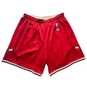 Champion Brand NBA Chicago Bulls Red Shorts Size XL 40-42 Vintage
